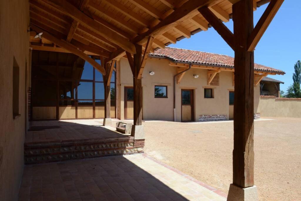 Ancien Haras Refait A Neuf A 3 Km De Vonnas Villa Eksteriør bilde